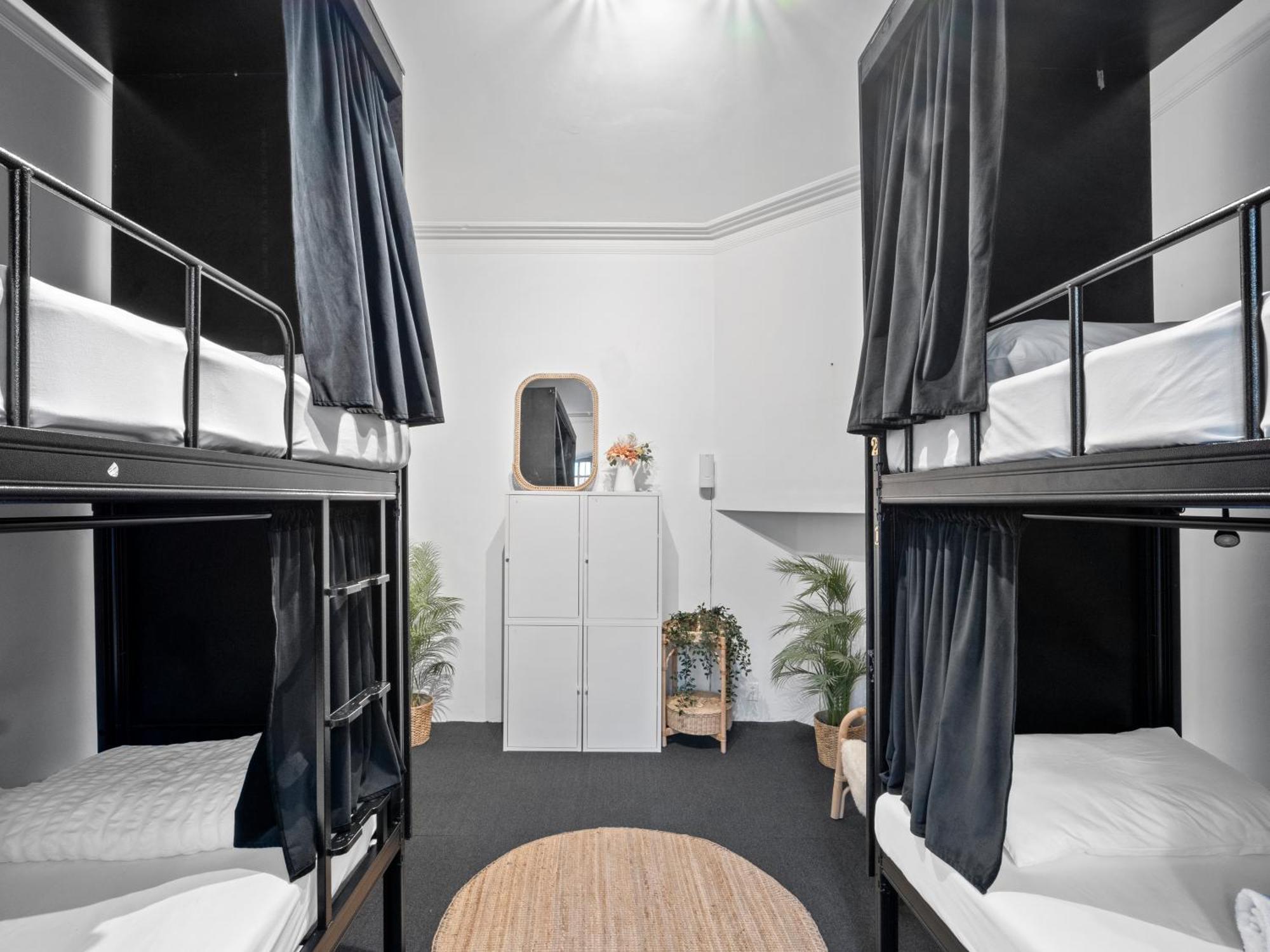 Azzuro Pod Hotel - Potts Point Sydney Exterior photo